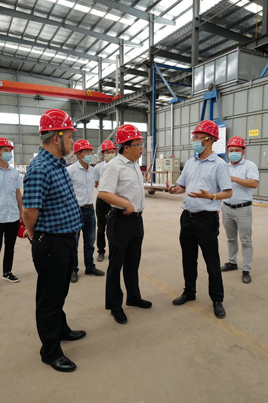 黨工委委員、管委會(huì)副主任王峰?蒞臨我廠調(diào)研